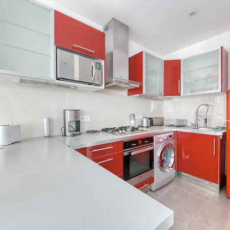 Automatic Check-in - Spacious 50m2 Flat - Quartier Du Port