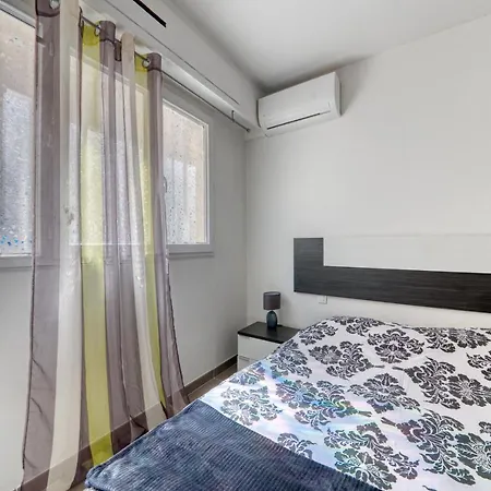 Automatic Check-in - Spacious 50m2 Flat - Quartier Du Port Apartman *